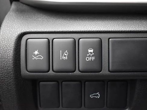 Used 2024 Mitsubishi Eclipse Cross SE image 23