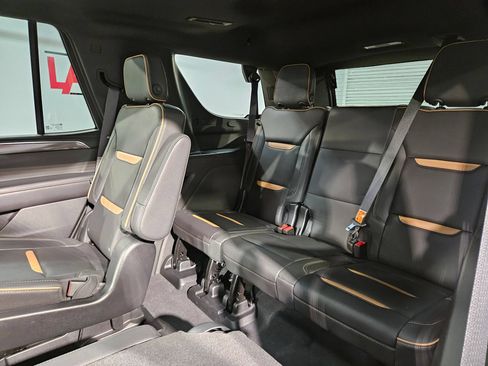 Used 2023 GMC Yukon AT4 w/ AT4 Premium Plus Package AWD/4WD image 39