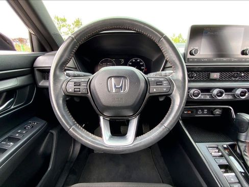 Used 2024 Honda CR-V Sport image 6