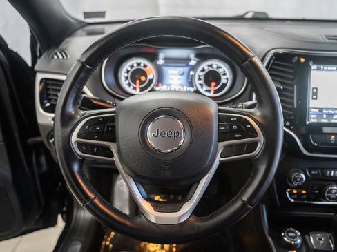 Used 2019 Jeep Cherokee High Altitude AWD/4WD image 30