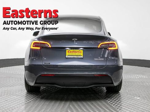 Used 2021 Tesla Model Y Performance AWD/4WD image 5