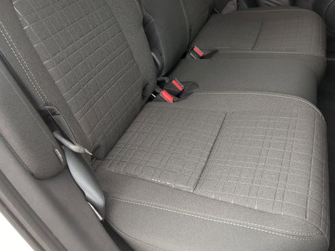 Certified 2025 Honda HR-V LX image 19