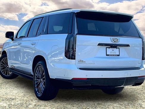 Certified 2025 Cadillac Escalade Sport Platinum AWD/4WD image 4