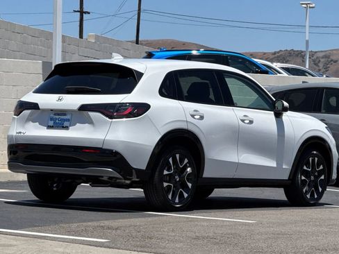 New 2026 Honda HR-V EX-L image 4
