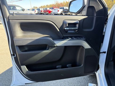 Used 2018 Chevrolet Silverado 1500 LT w/ All Star Edition image 39