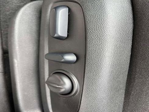 Used 2024 Chevrolet Equinox LT image 29