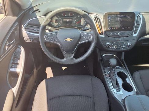 Used 2023 Chevrolet Malibu LT image 10
