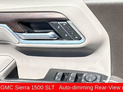 Used 2025 GMC Sierra 1500 SLT AWD/4WD image 22