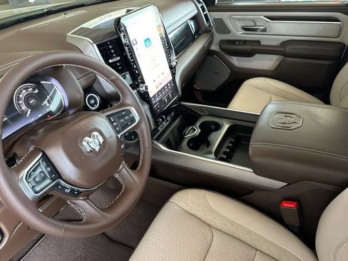 New 2026 RAM 1500 Laramie AWD/4WD image 9