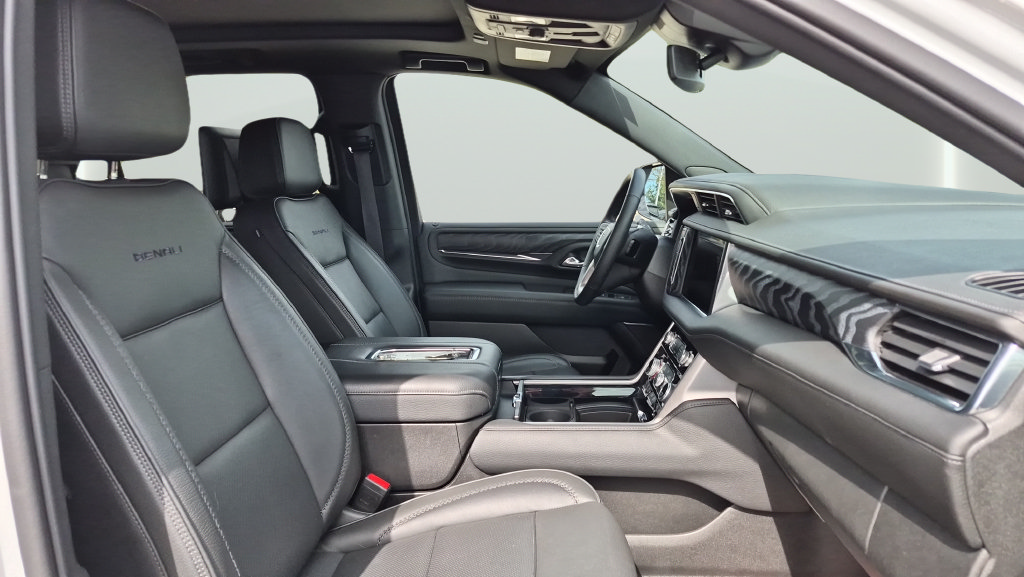 Used 2023 GMC Yukon XL Denali w/ Max Trailering Package AWD/4WD image 31