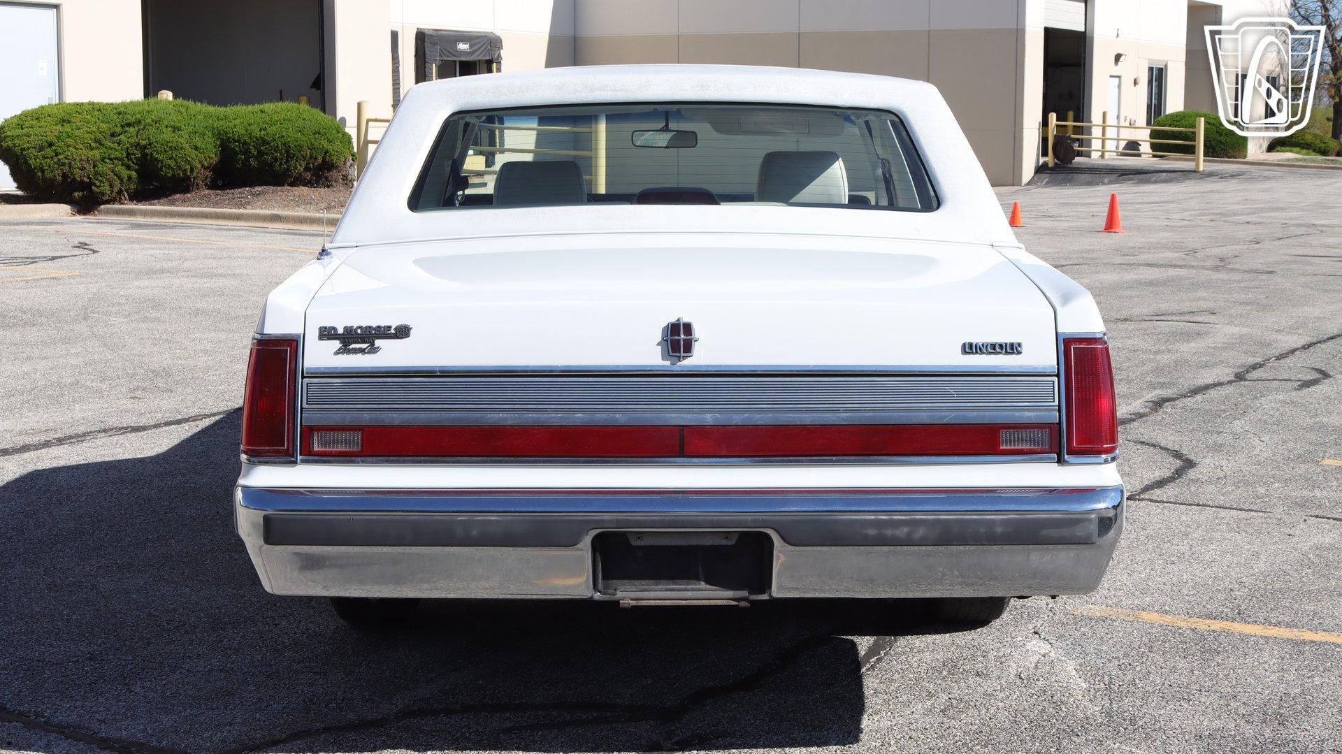 Used 1989 Lincoln Town Car Signature RWD image 5