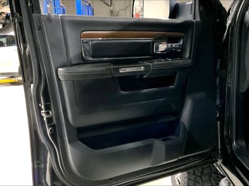 Used 2015 RAM 2500 Laramie w/ Black Appearance Group image 22