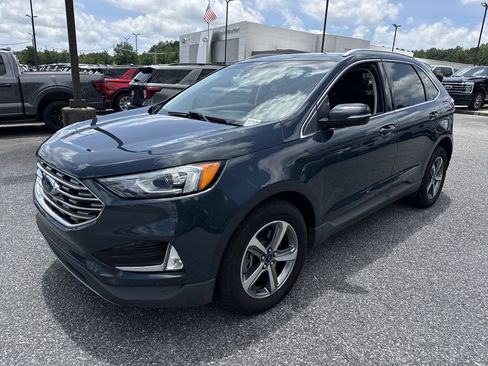 Used 2019 Ford Edge SEL w/ Equipment Group 201A AWD/4WD image 3
