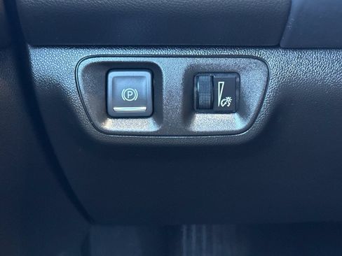 Used 2023 GMC Acadia SLE w/ Driver Convenience Package AWD/4WD image 42