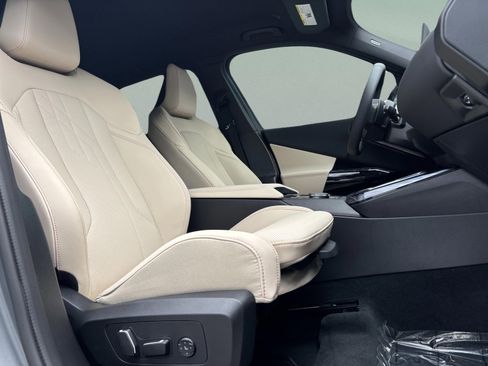 Used 2026 BMW X3 xDrive30 w/ Convenience Package image 23