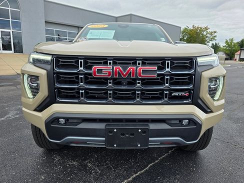 Used 2023 GMC Canyon AT4 w/ AT4 Premium Package AWD/4WD image 3