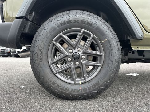 New 2025 Jeep Wrangler Sport S image 18