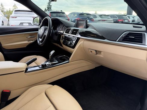 Used 2018 BMW 330i Sedan RWD image 23