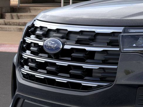 New 2025 Ford Explorer Active image 19