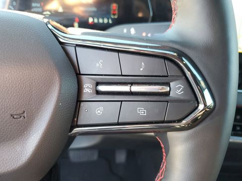 Used 2025 Chevrolet Equinox RS image 31