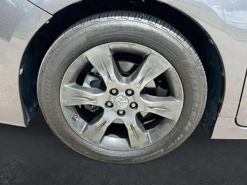 Used 2016 Toyota Sienna SE FWD image 10