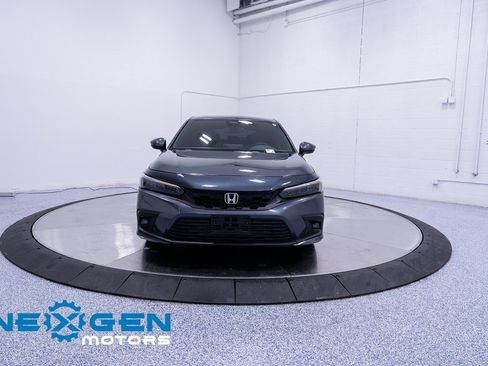 Used 2024 Honda Civic Sport Touring image 4