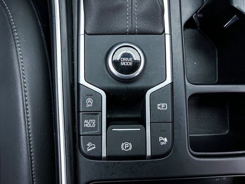 Used 2021 Kia Sorento EX w/ Panoramic Sunroof Package image 28