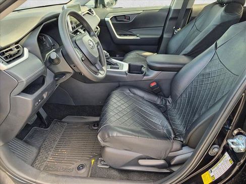 Certified 2025 Toyota RAV4 LE FWD image 14