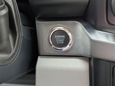 Used 2024 Ford F450 Limited image 23