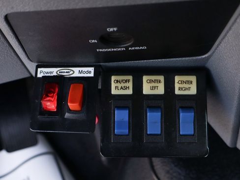 Used 2012 Ford F550 2WD Regular Cab Super Duty w/ PWR Equipment Group image 35