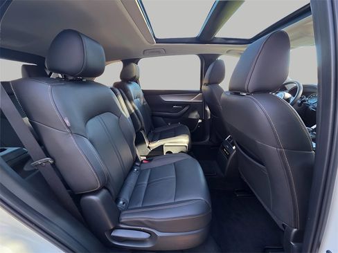 Used 2024 MAZDA CX-90 3.3 Turbo w/ Premium Package image 12