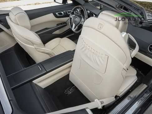 Used 2016 Mercedes-Benz SL 550 image 19