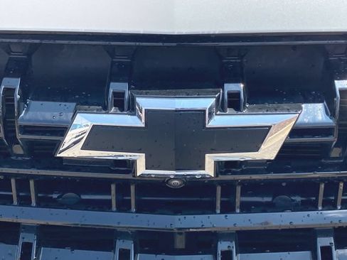 Used 2025 Chevrolet Tahoe Z71 w/ Z71 Off-Road Package AWD/4WD image 3