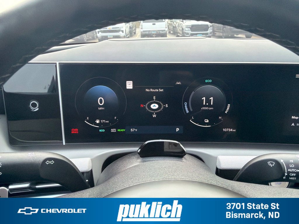 Used 2025 Hyundai Tucson Limited AWD/4WD image 13