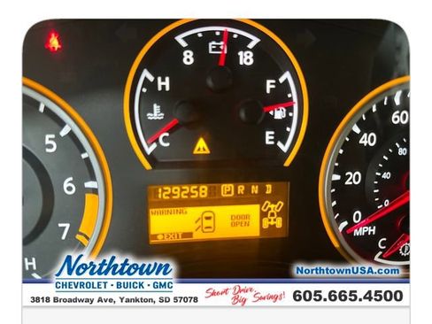 Used 2012 Nissan Armada SV image 16