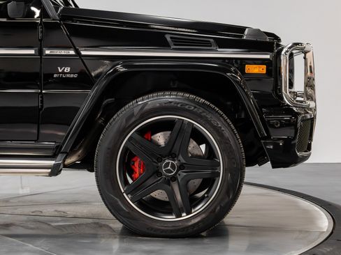 Used 2015 Mercedes-Benz G 63 AMG 4MATIC image 17