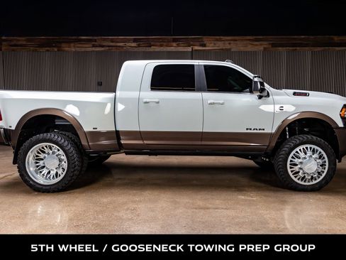 Used 2024 RAM 3500 Limited w/ Safety Group image 10