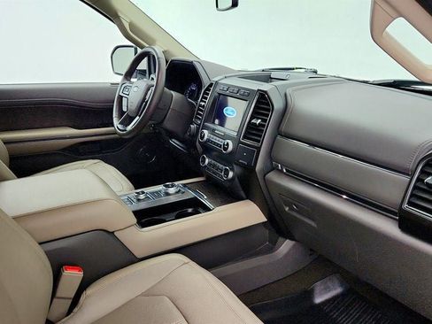 Used 2019 Ford Expedition Limited w/ Special Edition Package AWD/4WD image 26