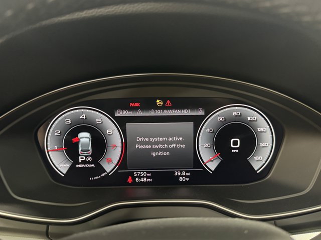 Used 2025 Audi Q5 2.0T Premium w/ Convenience Plus Package AWD/4WD image 23