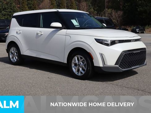 Used 2025 Kia Soul LX w/ LX Technology Package image 5