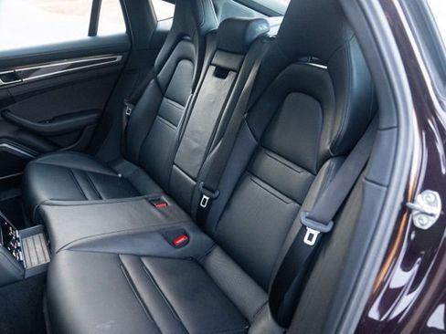 Used 2023 Porsche Panamera 4 Platinum Edition image 37