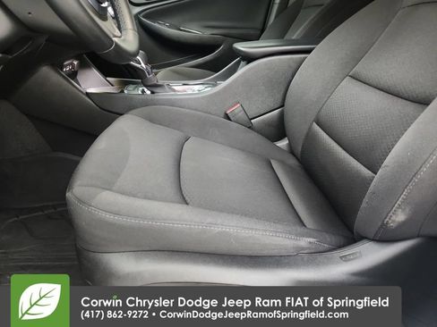 Used 2024 Chevrolet Malibu RS FWD image 19