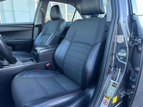 Used 2016 Toyota Camry SE image 11