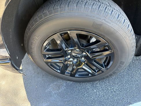 Used 2021 Chevrolet Silverado 1500 Custom w/ Rally Edition image 8