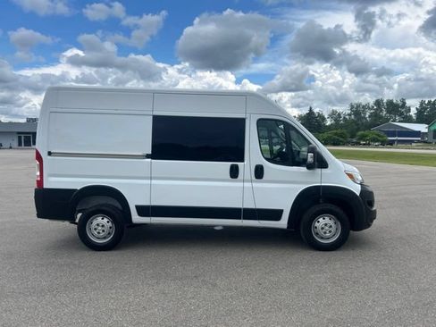 Used 2023 RAM ProMaster 1500 FWD image 4