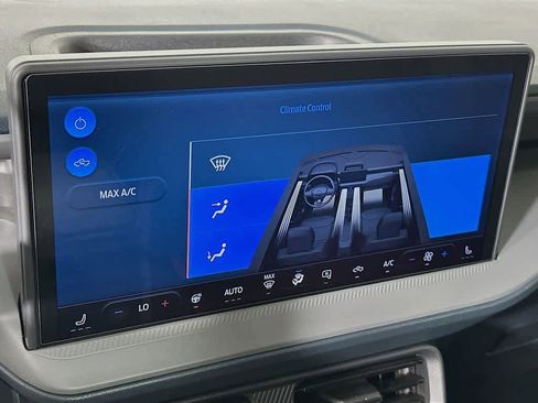 New 2025 Ford Maverick XLT w/ XLT Luxury Package image 17