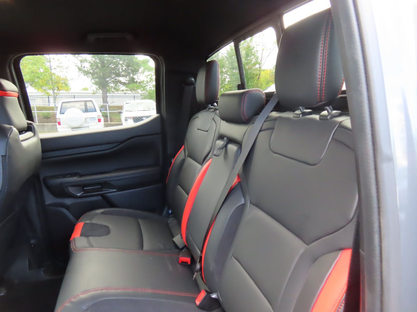 Used 2025 Ford Ranger Raptor AWD/4WD image 37