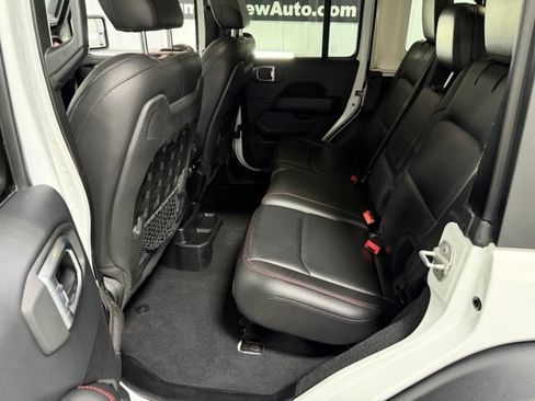 Used 2018 Jeep Wrangler Unlimited Rubicon AWD/4WD image 11