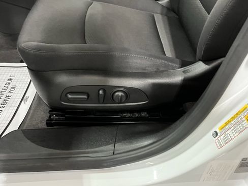 Used 2024 Chevrolet Malibu LT w/ Sport Edition image 16