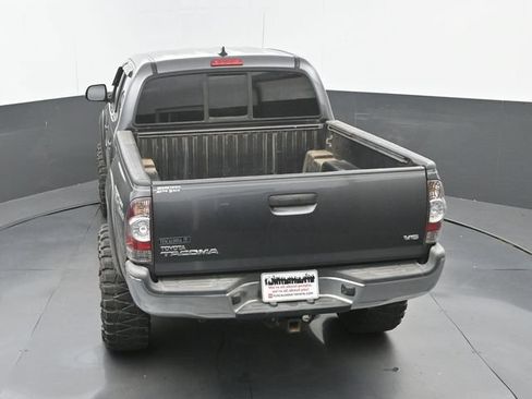 Used 2014 Toyota Tacoma 4x4 Double Cab w/ TRD Off-Road Package image 15